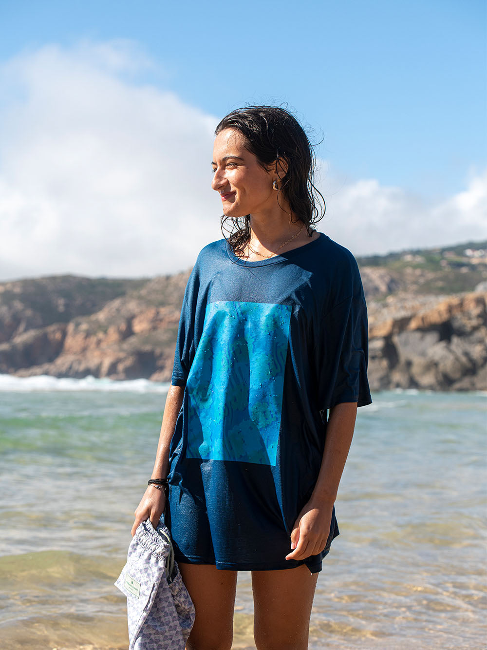 Flower Affair T-shirt in Deep Blue